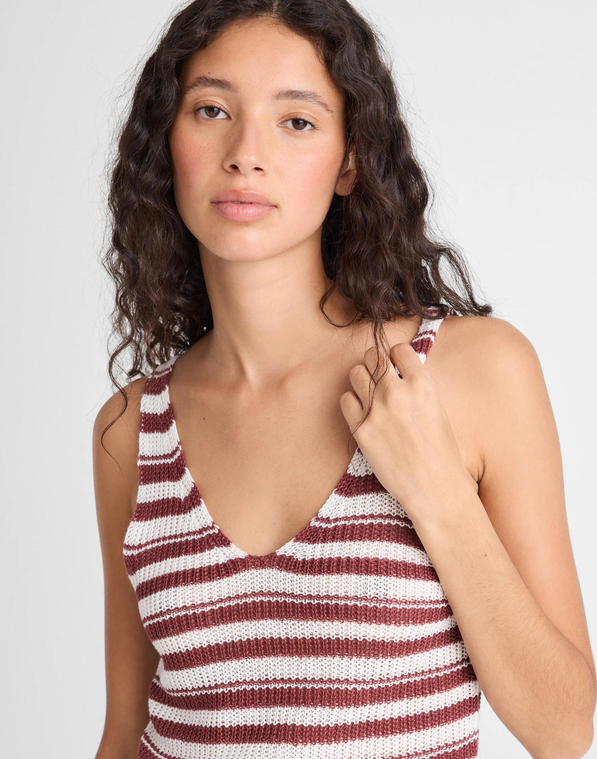 Madewell V-Neck Tank in 100% Linen Ivory And Dusty Merlot