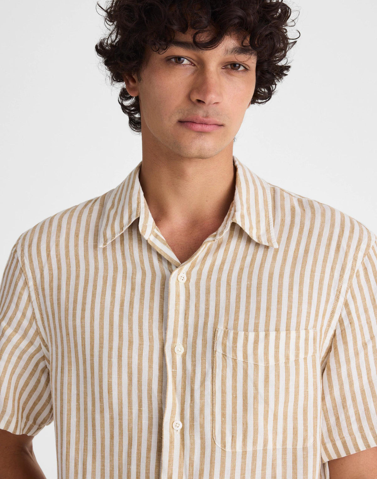 Madewell The Allday Short-Sleeve Shirt in Linen Golden Khaki