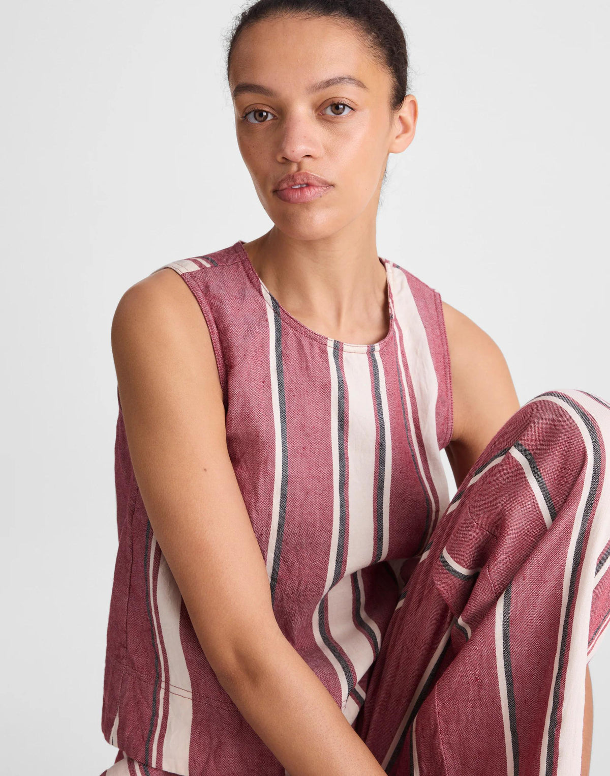 Madewell Shell Top in 100% Linen Red Currant