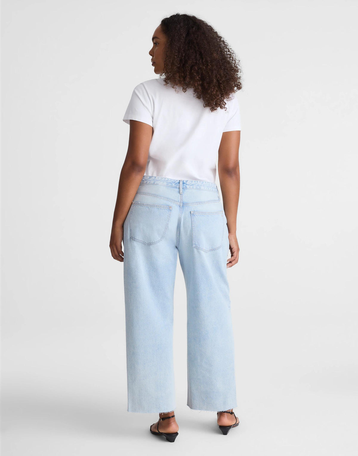 Madewell Curvy Low-Slung Baggy Crop Jeans in Foster Wash Foster Wash