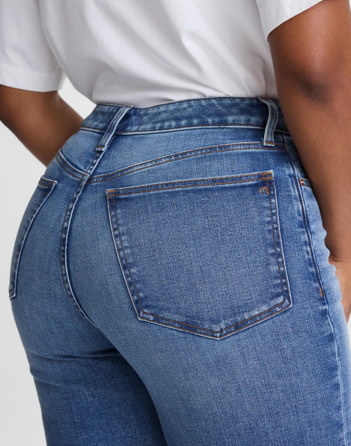 Madewell The Curvy Wide-Leg Crop Jean in Super Stretch Denim Oneida Wash