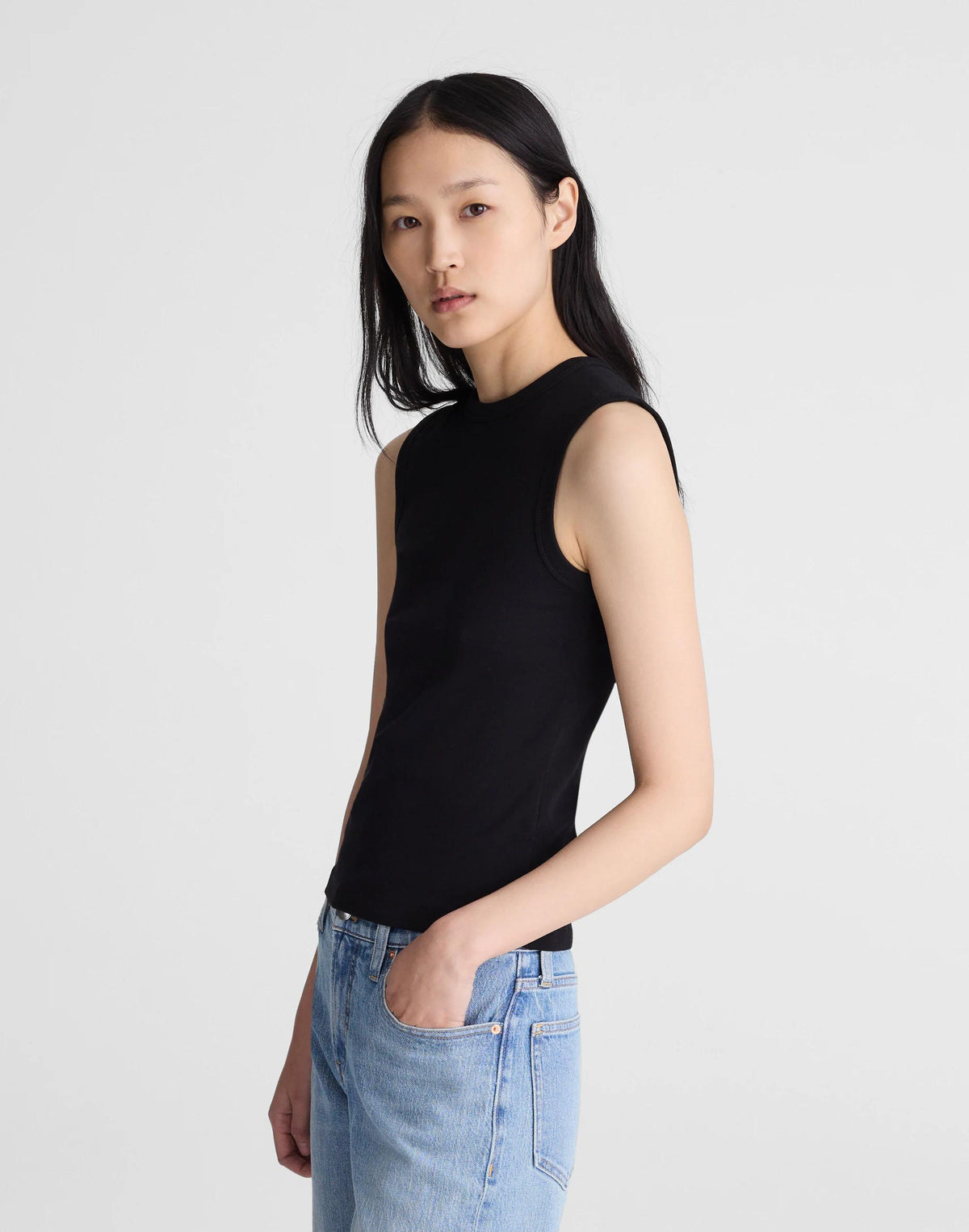 Madewell The '90s Shell Tank in Compact Cotton Jet Black
