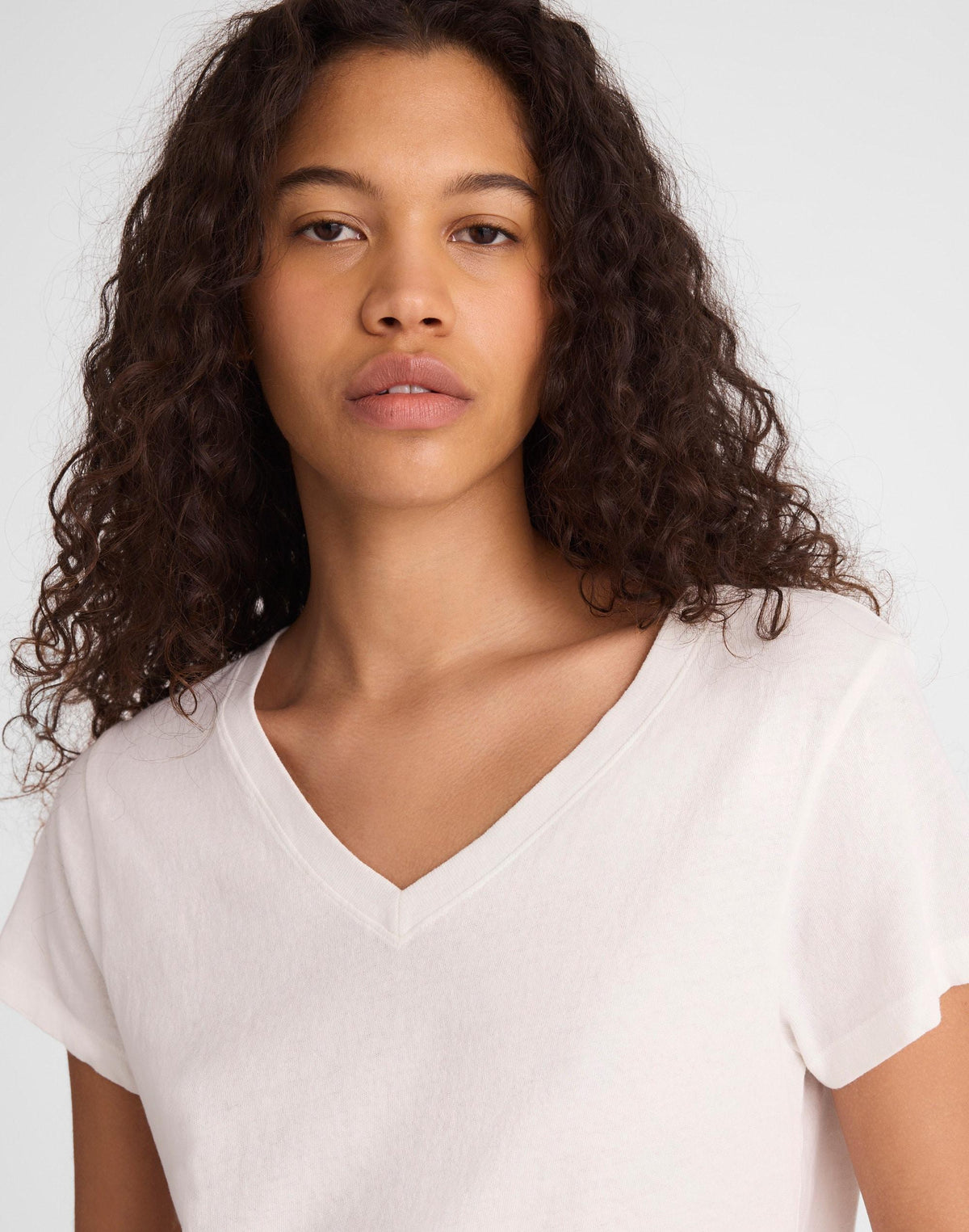 Madewell The Relaxed V-Neck Tee in Vintage Jersey White