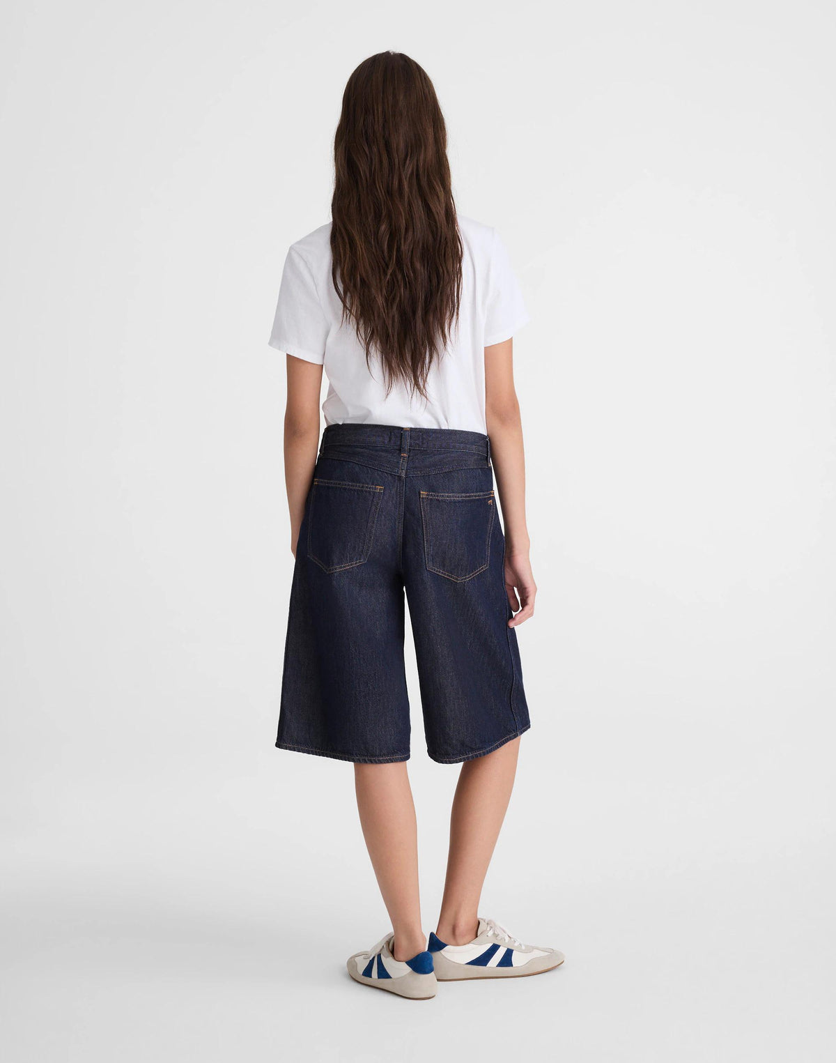 Madewell The V-Waist Bermuda Short in Airy Denim Rinse Wash