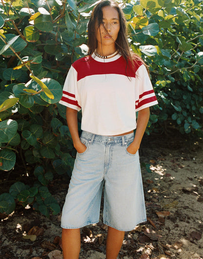 Madewell The V-Waist Bermuda Short in Airy Denim Foster Wash