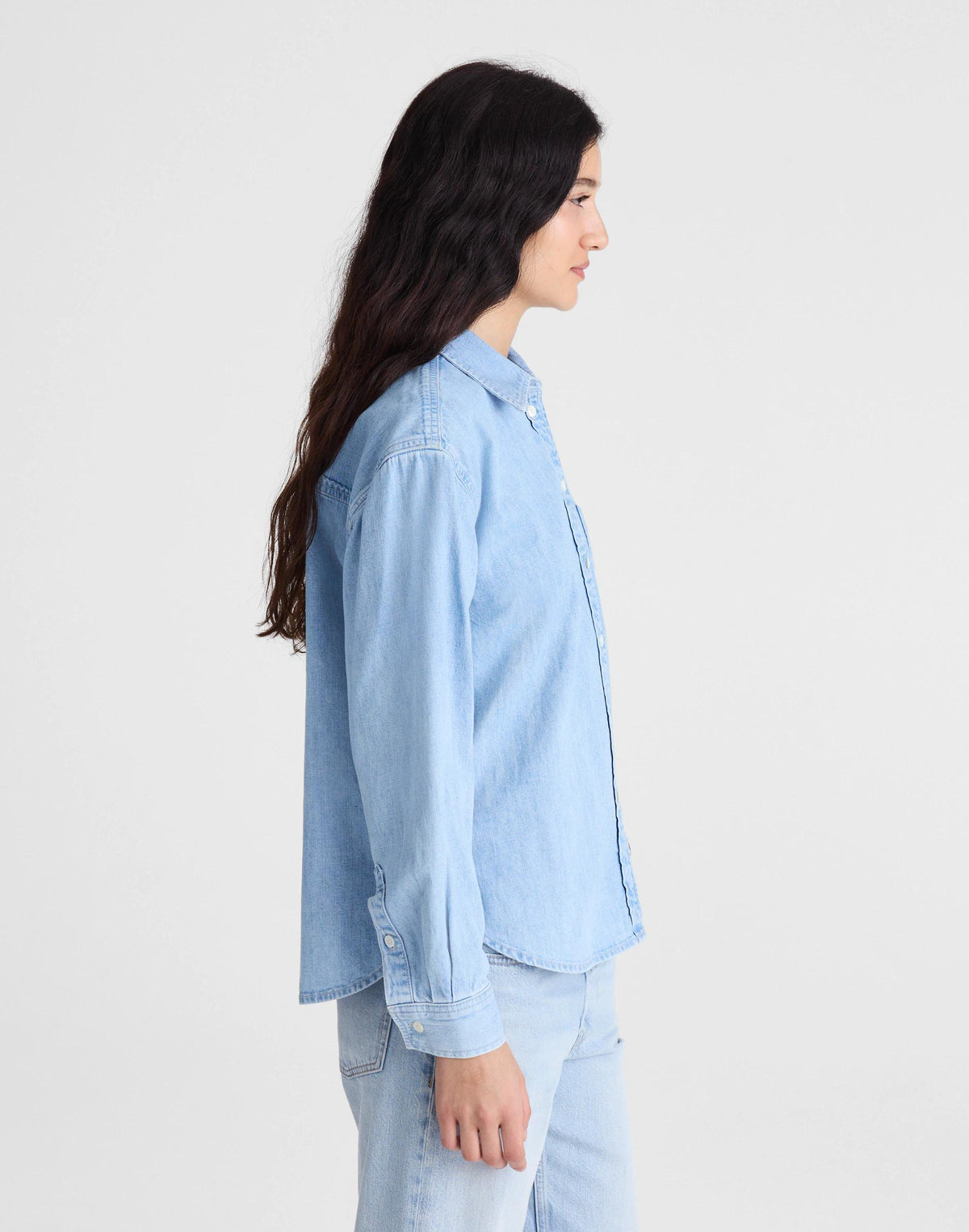 Madewell The Denim Easy Shirt in Laguna Wash Maui Wash