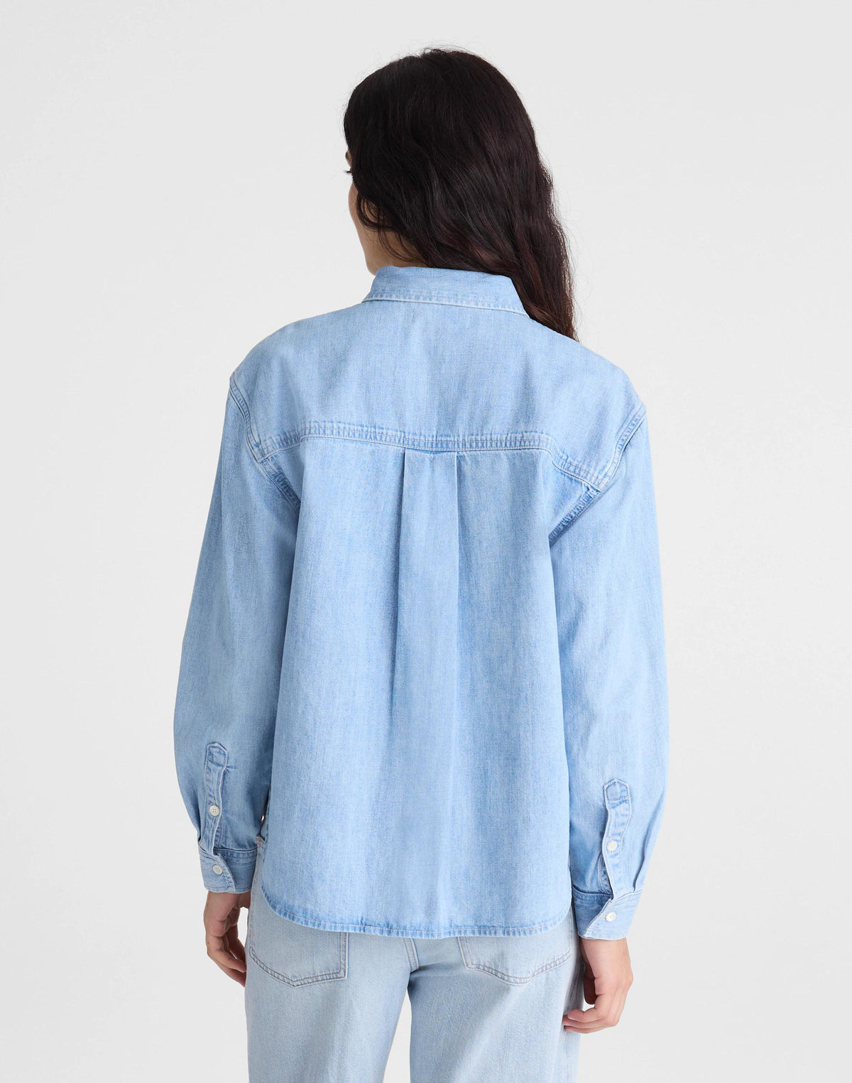 Madewell The Denim Easy Shirt in Laguna Wash Maui Wash
