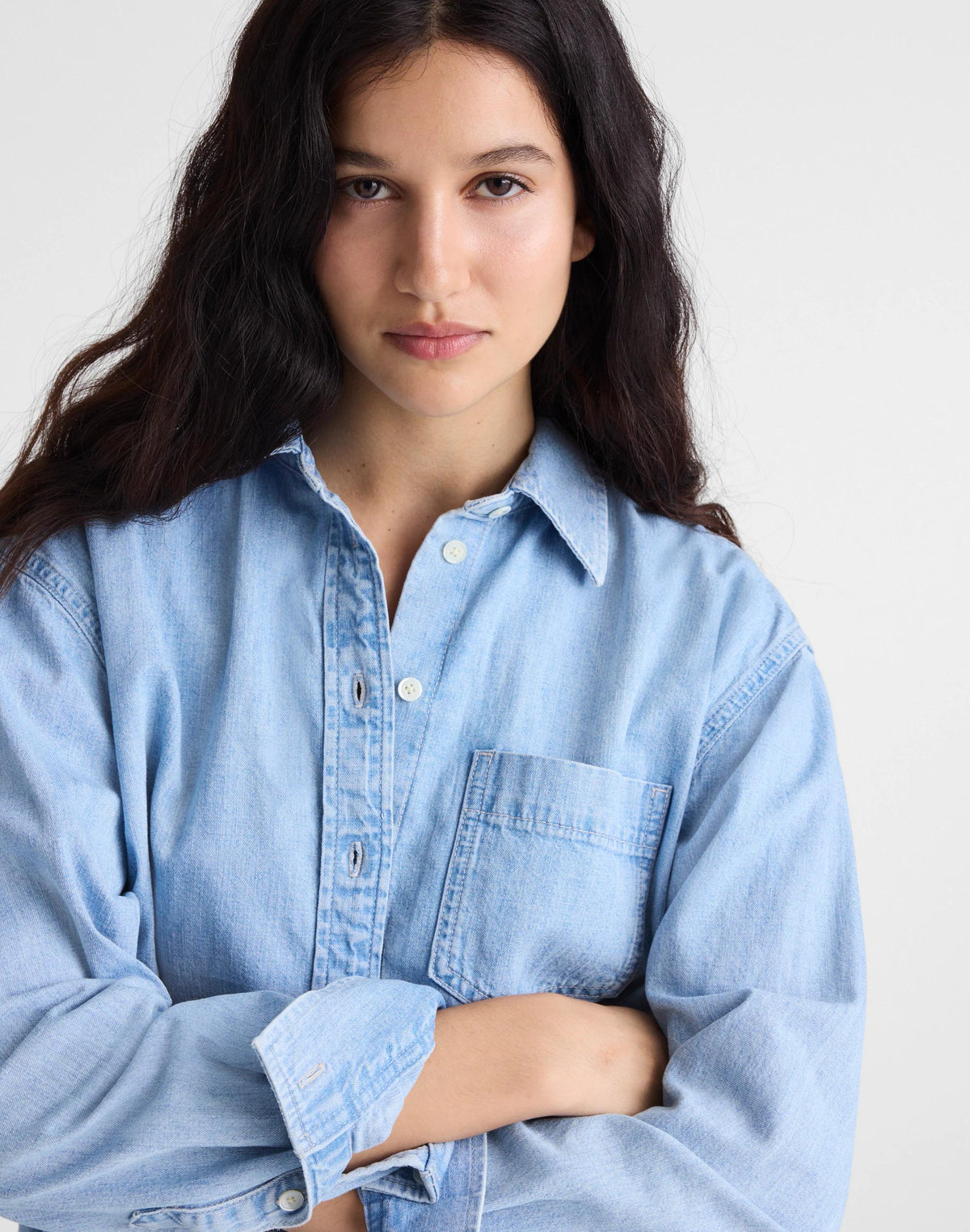 Madewell The Denim Easy Shirt in Laguna Wash Maui Wash