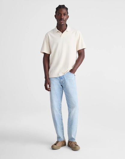 Madewell Relaxed Taper Jeans in Summerweight Denim Irwin Wash