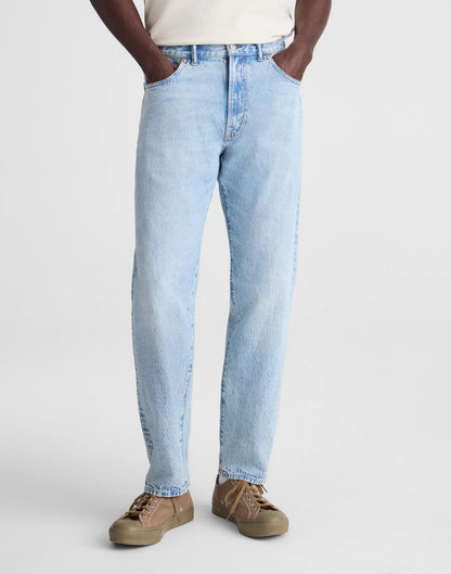 Madewell Relaxed Taper Jeans in Summerweight Denim Irwin Wash