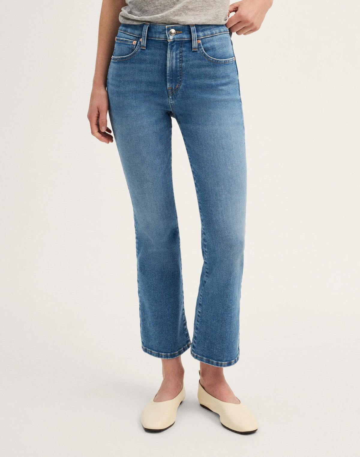 Madewell The Flare Crop Jean in Super Stretch Denim Midvale Wash