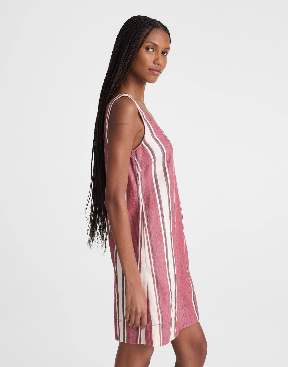 Madewell Scoopneck Mini Shift Dress in 100% Linen Red Currant