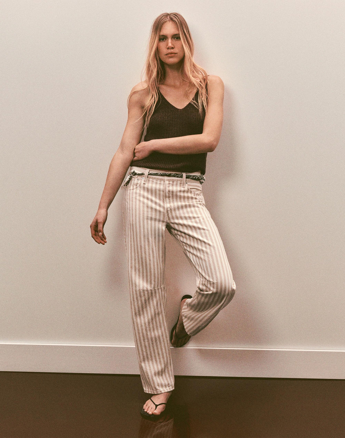 Madewell The Darted Barrel-Leg Jean in Airy Denim Khaki Sand Stripe