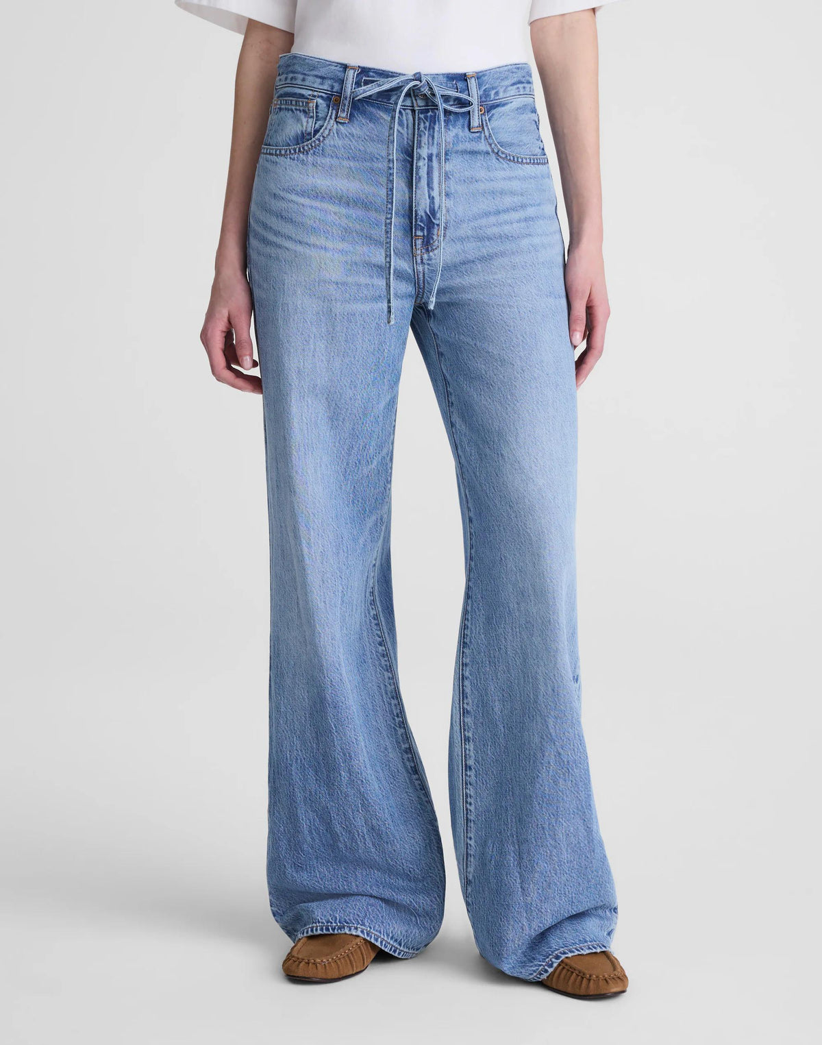Madewell The Ultimate Wide-Leg Jean in Airy Denim Raebrook Wash