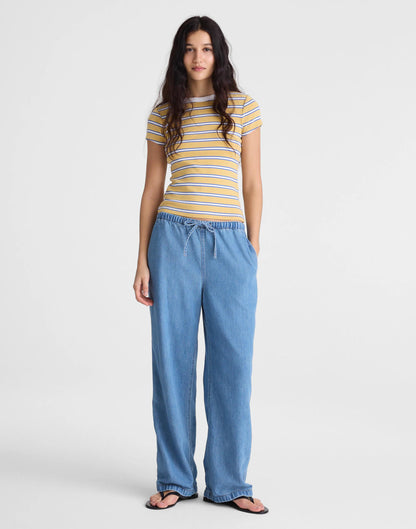 Madewell Pull-On Jeans in Airy Denim Lido Wash