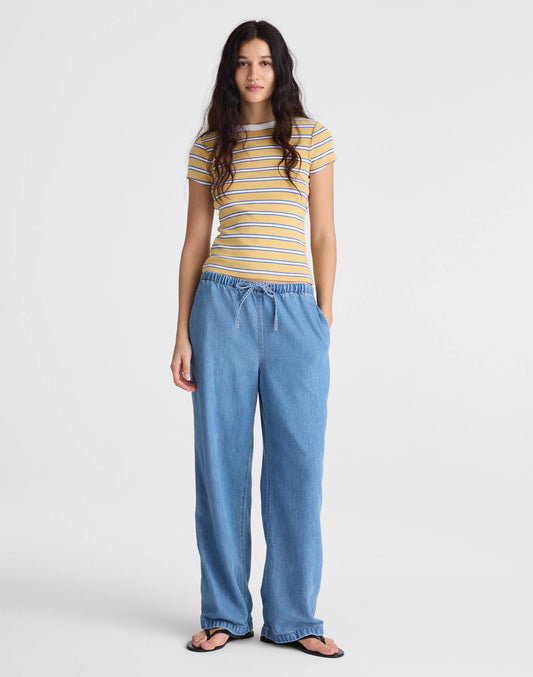 Madewell Pull-On Jeans in Airy Denim Lido Wash