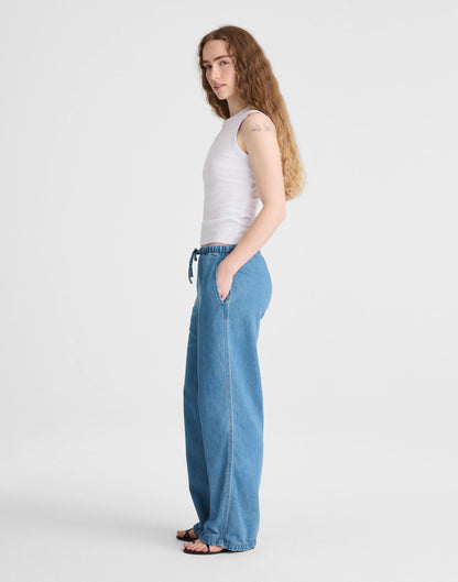 Madewell Pull-On Jeans in Airy Denim Lido Wash