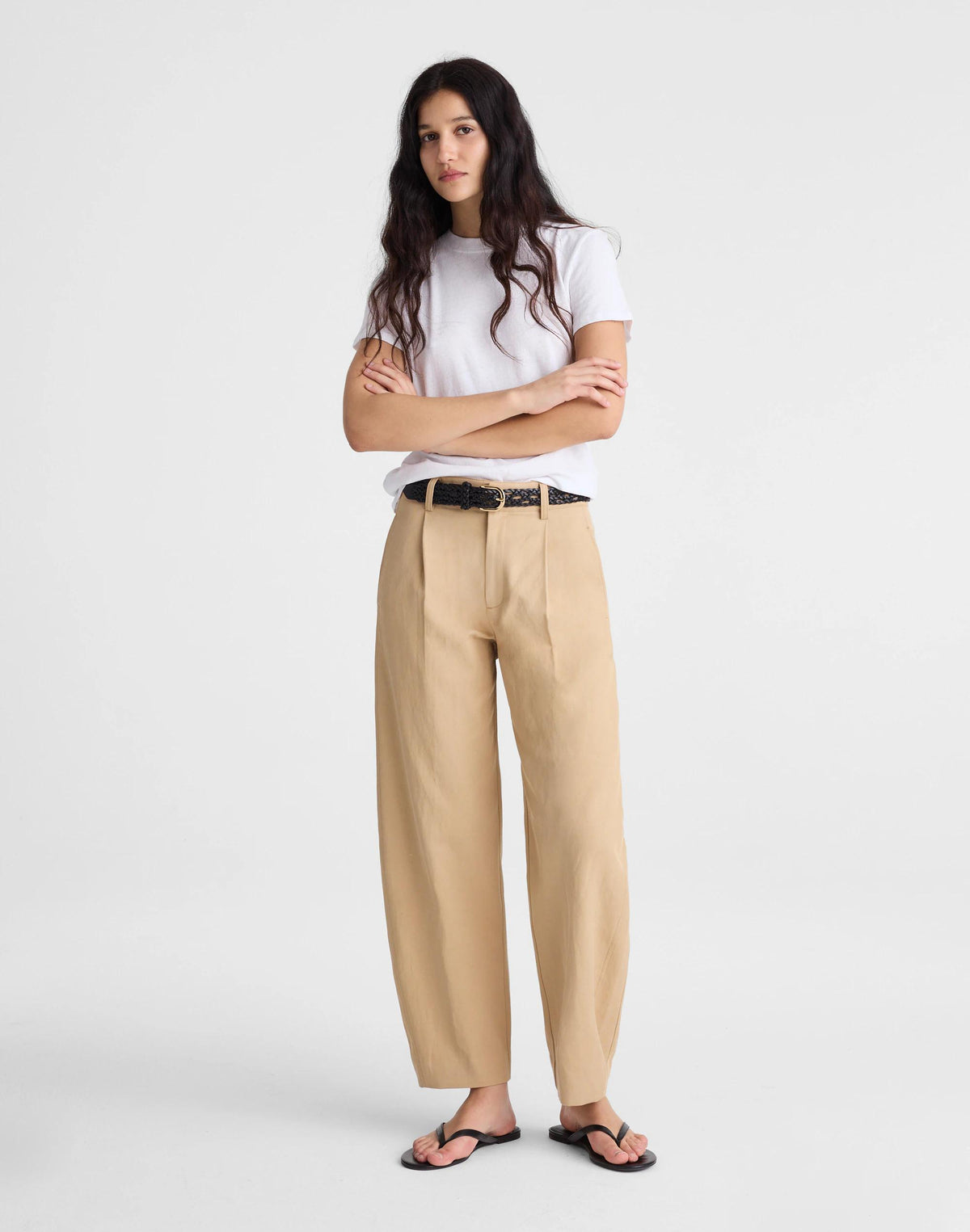 Madewell The Barrel-Leg Pant in Drapey Twill Bright Fawn