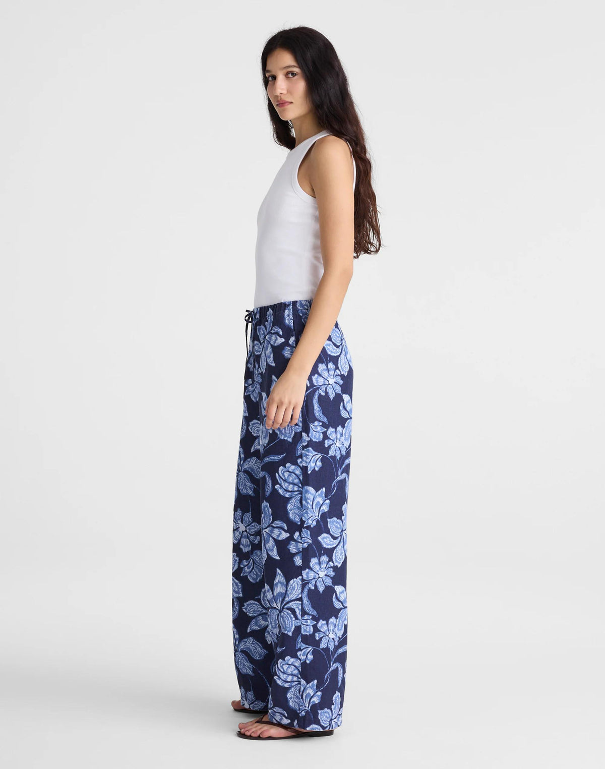 Madewell Pull-On Pants in 100% Linen Classic Indigo