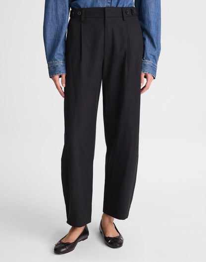 Madewell The Barrel-Leg Pant in Drapey Twill True Black