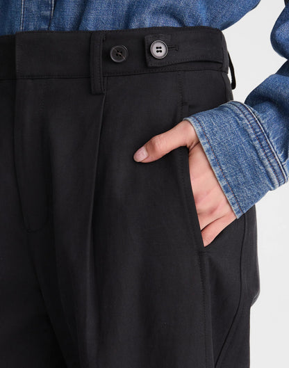 Madewell The Barrel-Leg Pant in Drapey Twill True Black