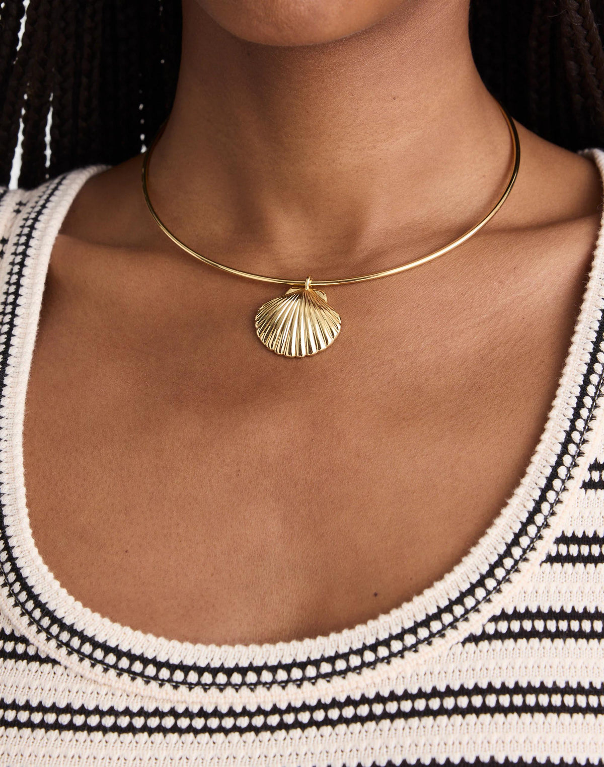 Madewell Shell Wire Choker Necklace Antique Gold