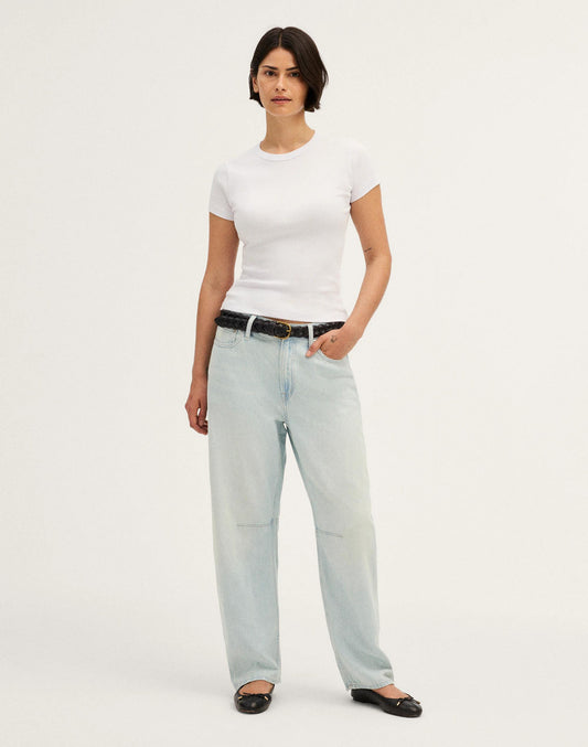 Madewell The Curvy Darted Barrel-Leg Jean in Airy Denim Laguna Wash