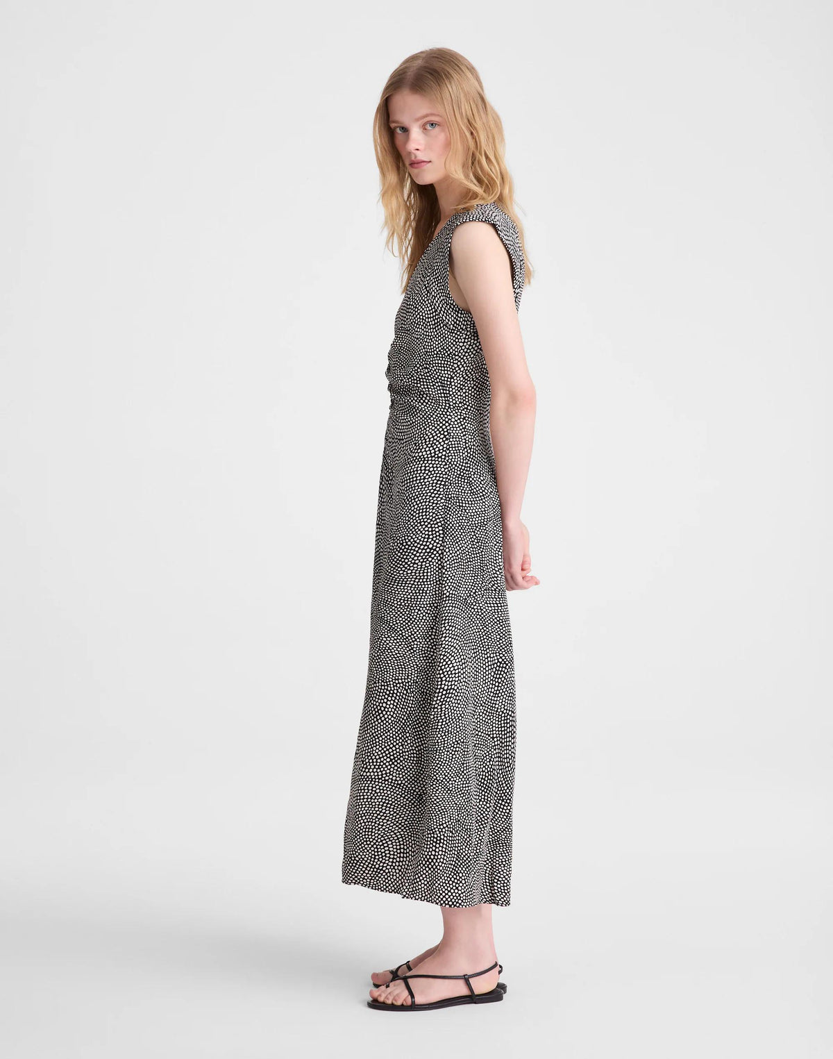 Madewell Ruched Flutter-Sleeve Midi Dress Jet Black