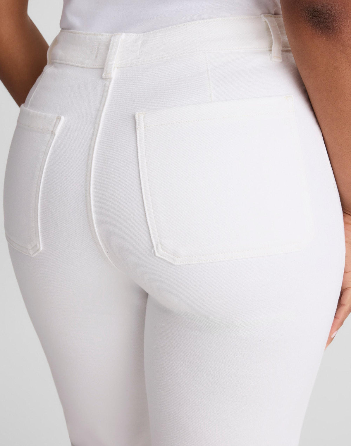 Madewell The Curvy Emmy Wide-Leg Jean in Super Stretch Denim Tile White