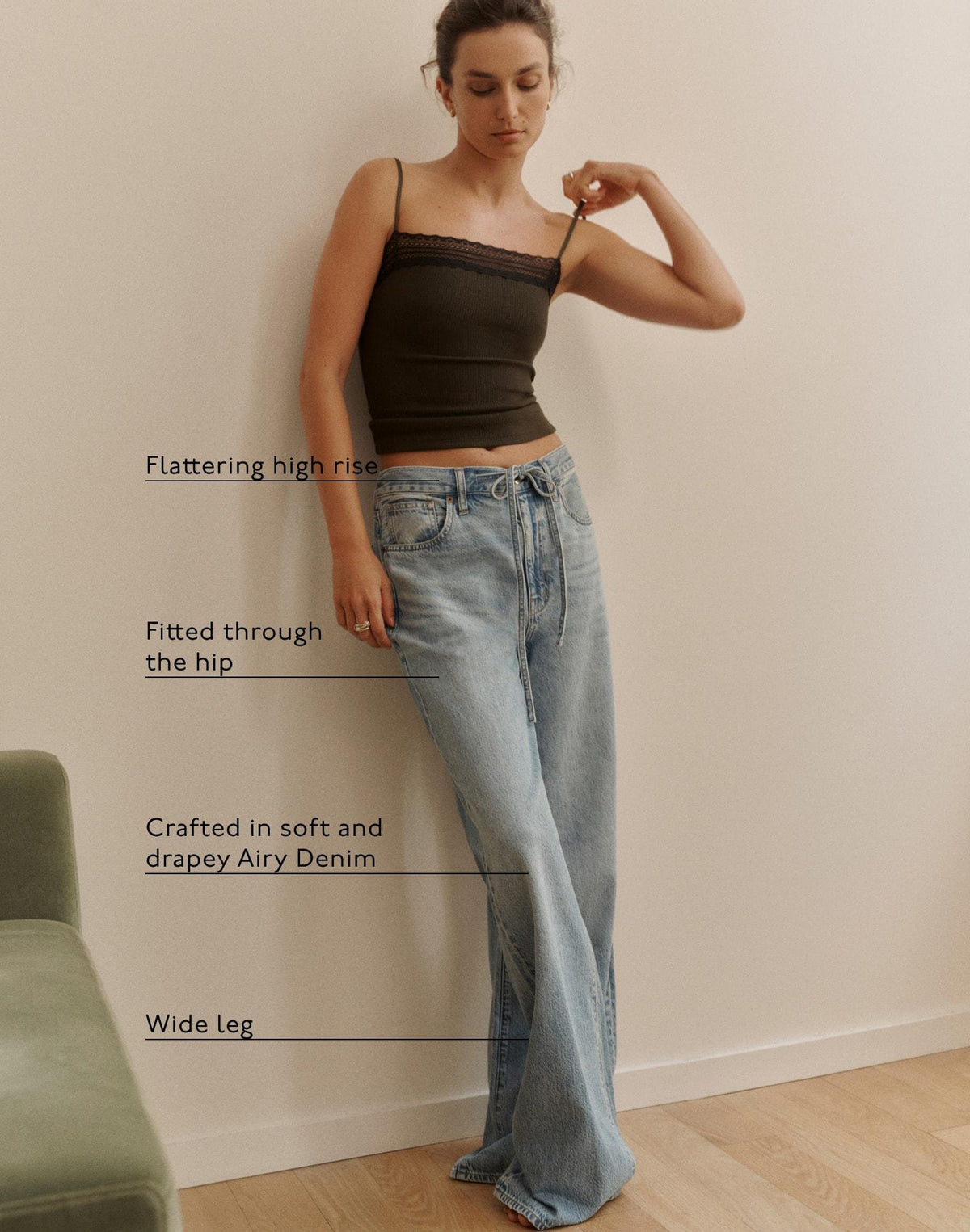 Madewell The Short Ultimate Wide-Leg Jean in Airy Denim Raebrook Wash