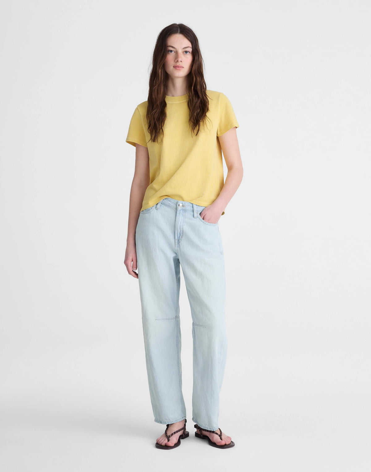 Madewell The Short Darted Barrel-Leg Jean in Airy Denim Laguna Wash