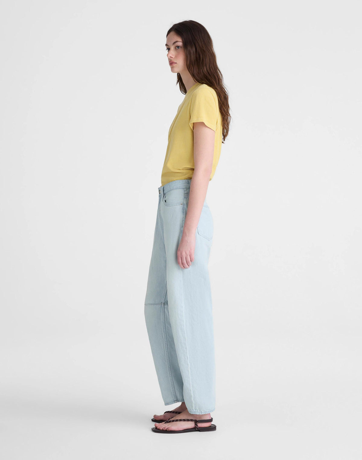 Madewell The Short Darted Barrel-Leg Jean in Airy Denim Laguna Wash