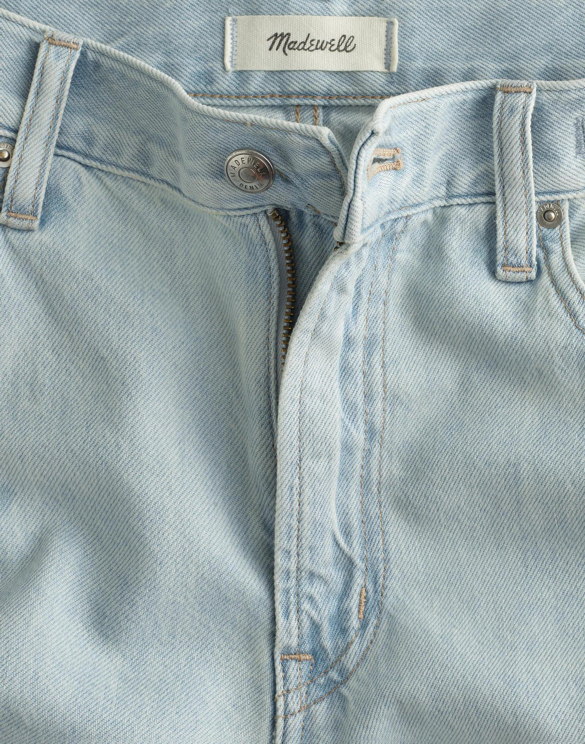 Madewell The Short Darted Barrel-Leg Jean in Airy Denim Laguna Wash