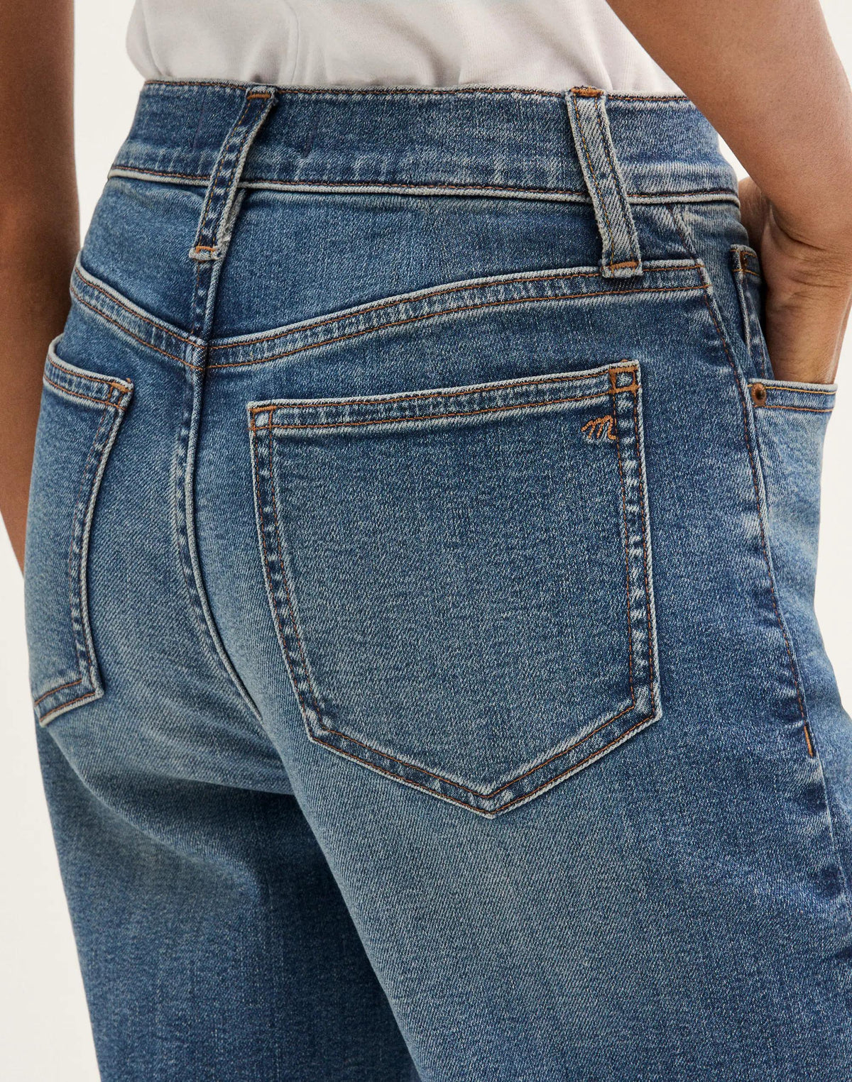 Madewell The Short Wide-Leg Jean in Super Stretch Sunnyside Wash