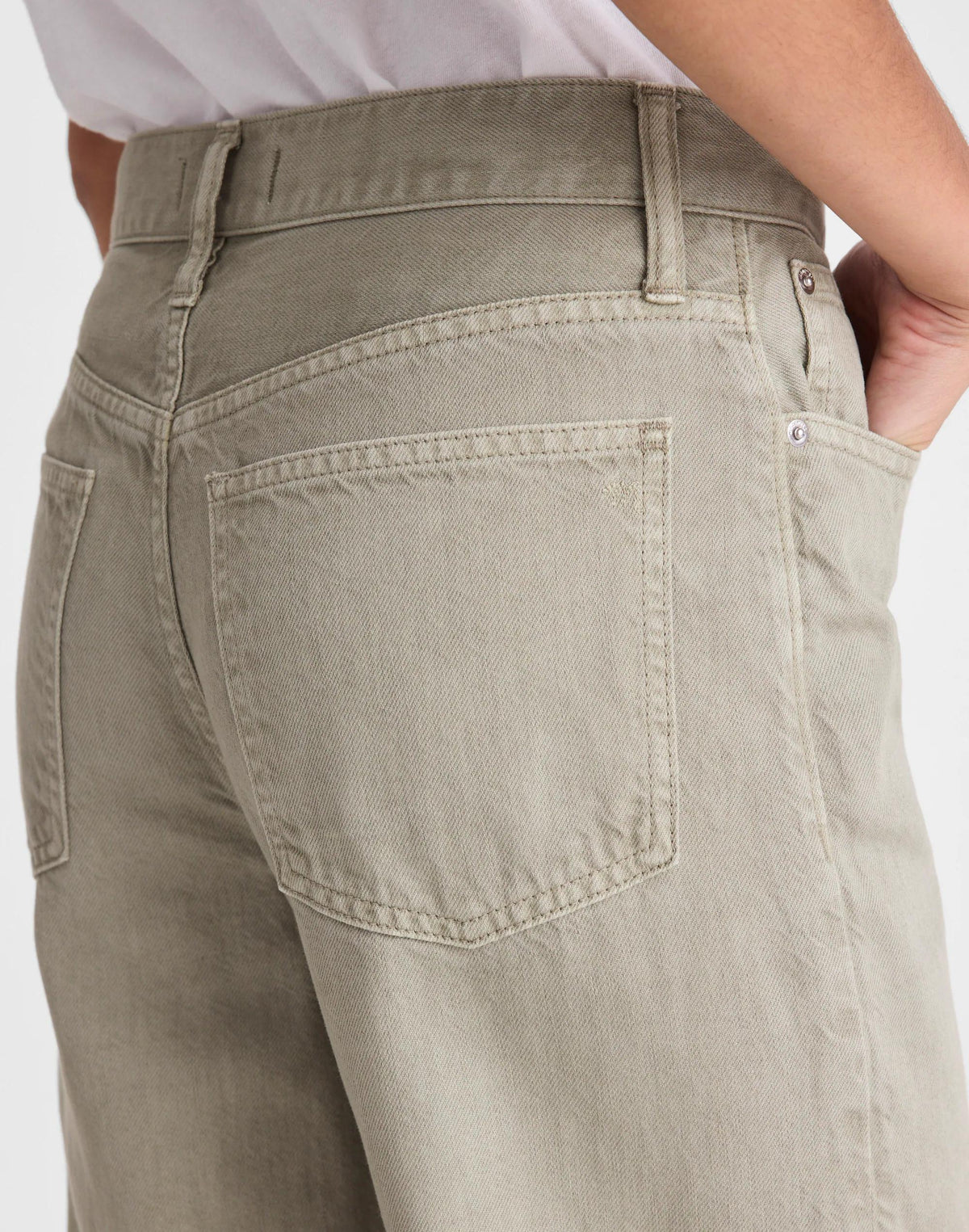 Madewell The Short Perfect Vintage Wide-Leg Jean in Airy Denim Chateau Olive