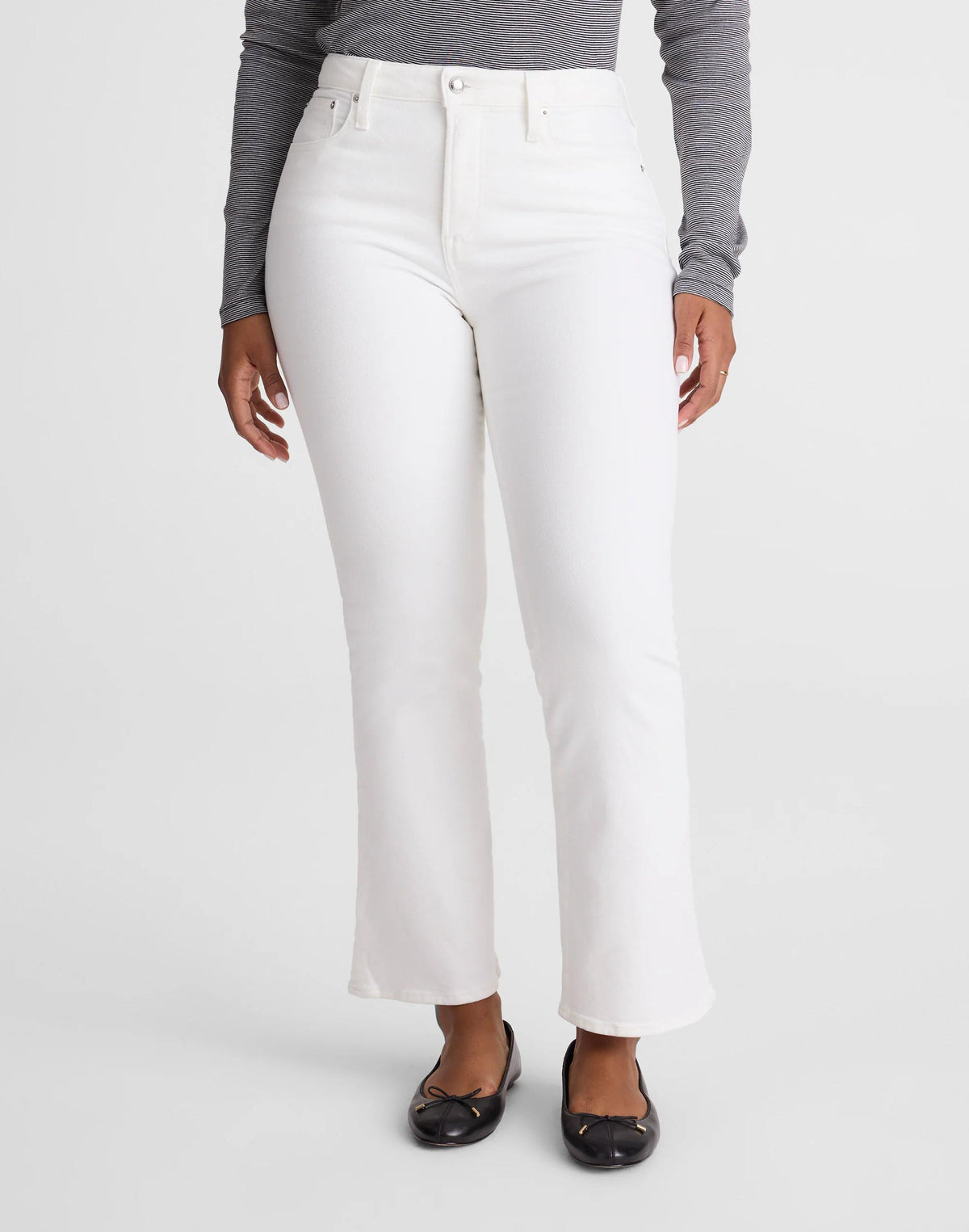 Madewell The Short Curvy Flare Crop Jean in Super Stretch Denim Tile White