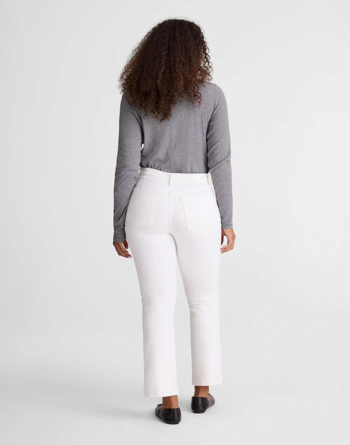 Madewell The Short Curvy Flare Crop Jean in Super Stretch Denim Tile White