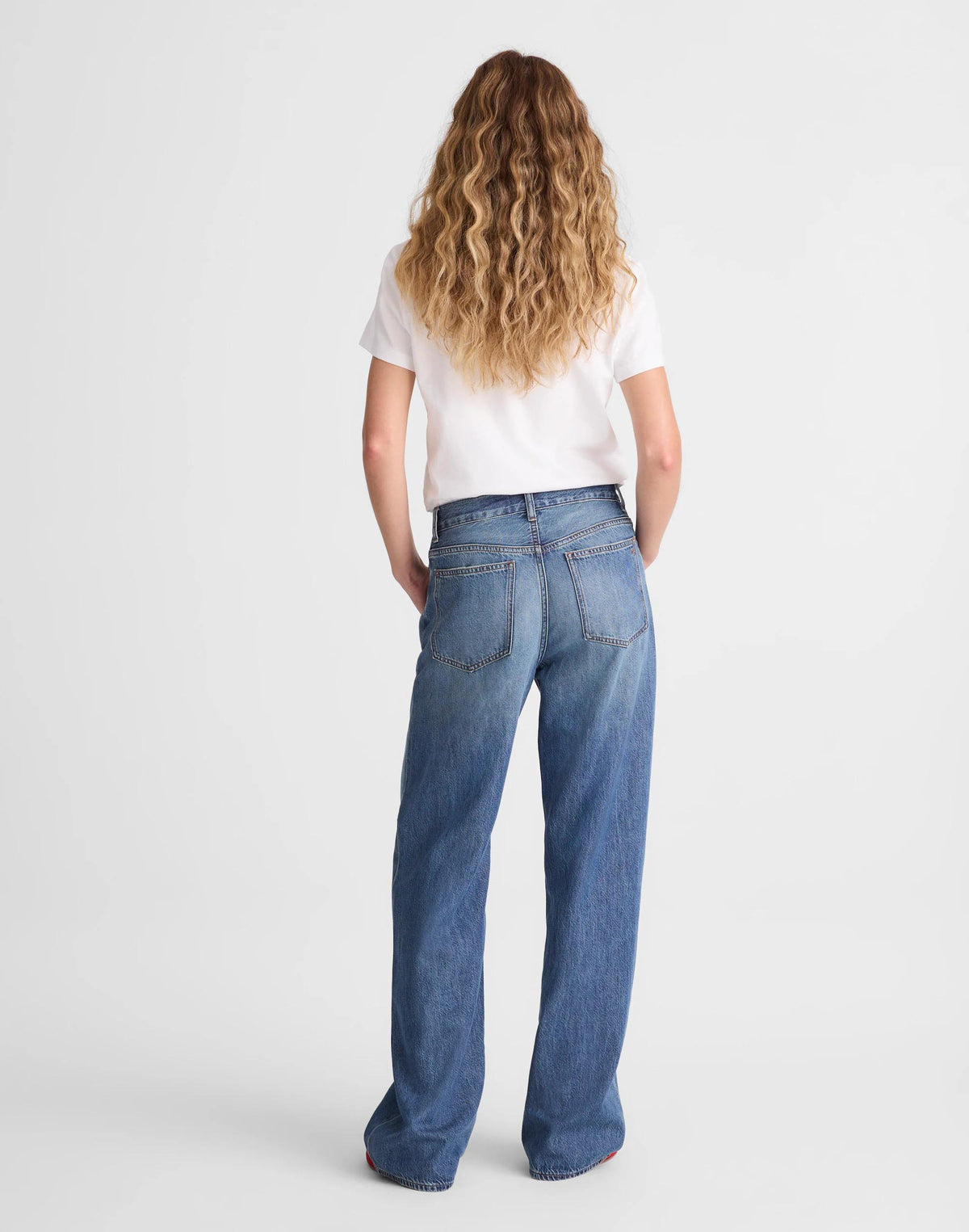 Madewell Petite Low-Slung Baggy Jeans in Airy Denim Pickett Wash