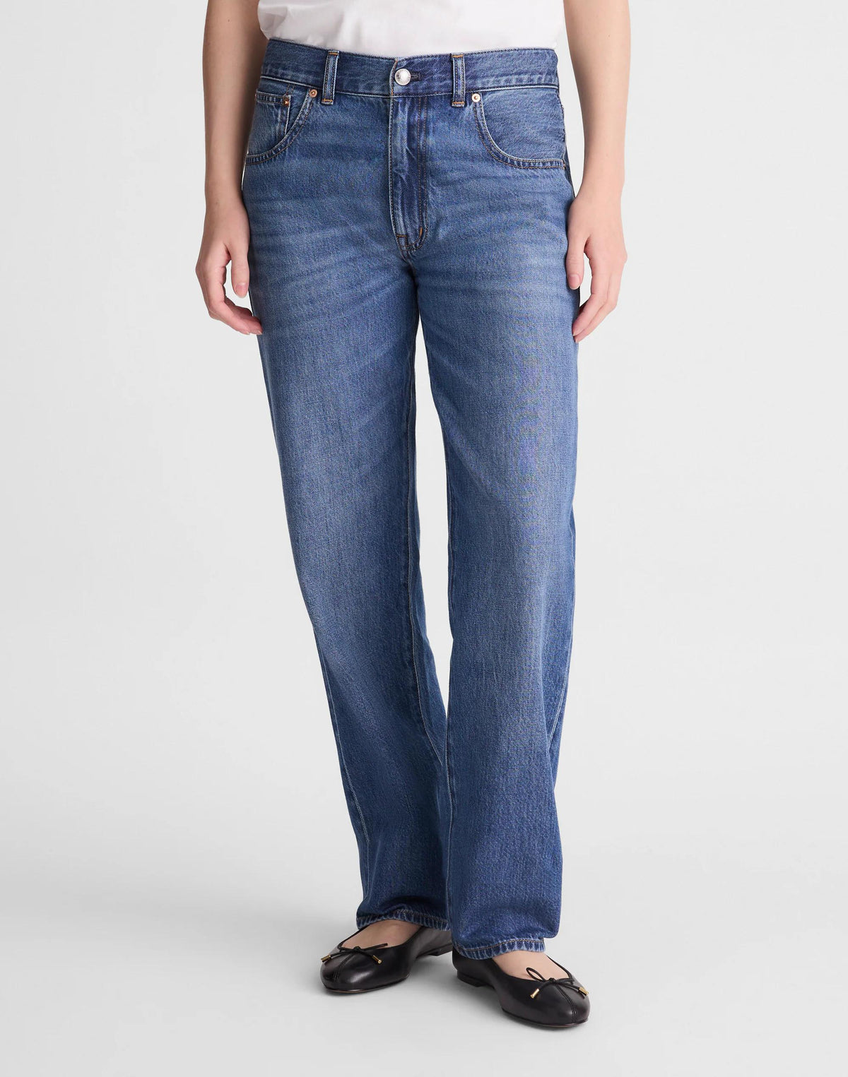 Madewell The Petite Dean Easy Straight Jean in Airy Denim Birkdale Wash