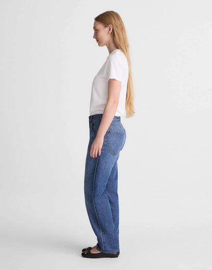 Madewell The Petite Dean Easy Straight Jean in Airy Denim Birkdale Wash