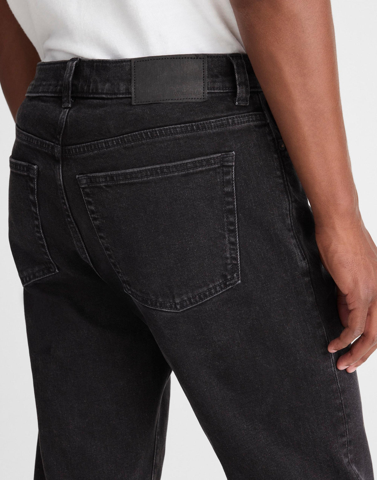 Madewell Relaxed Taper Jeans Hanlock Wash