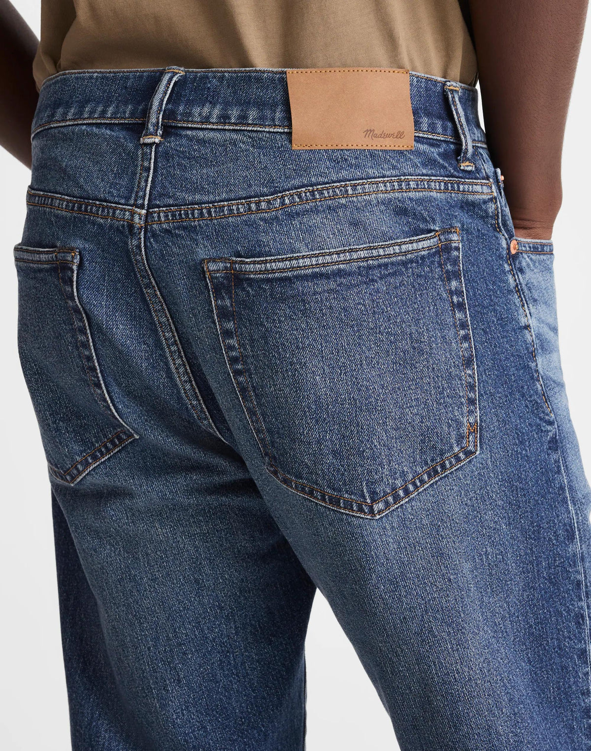 Madewell Relaxed Taper Jeans Casner Wash