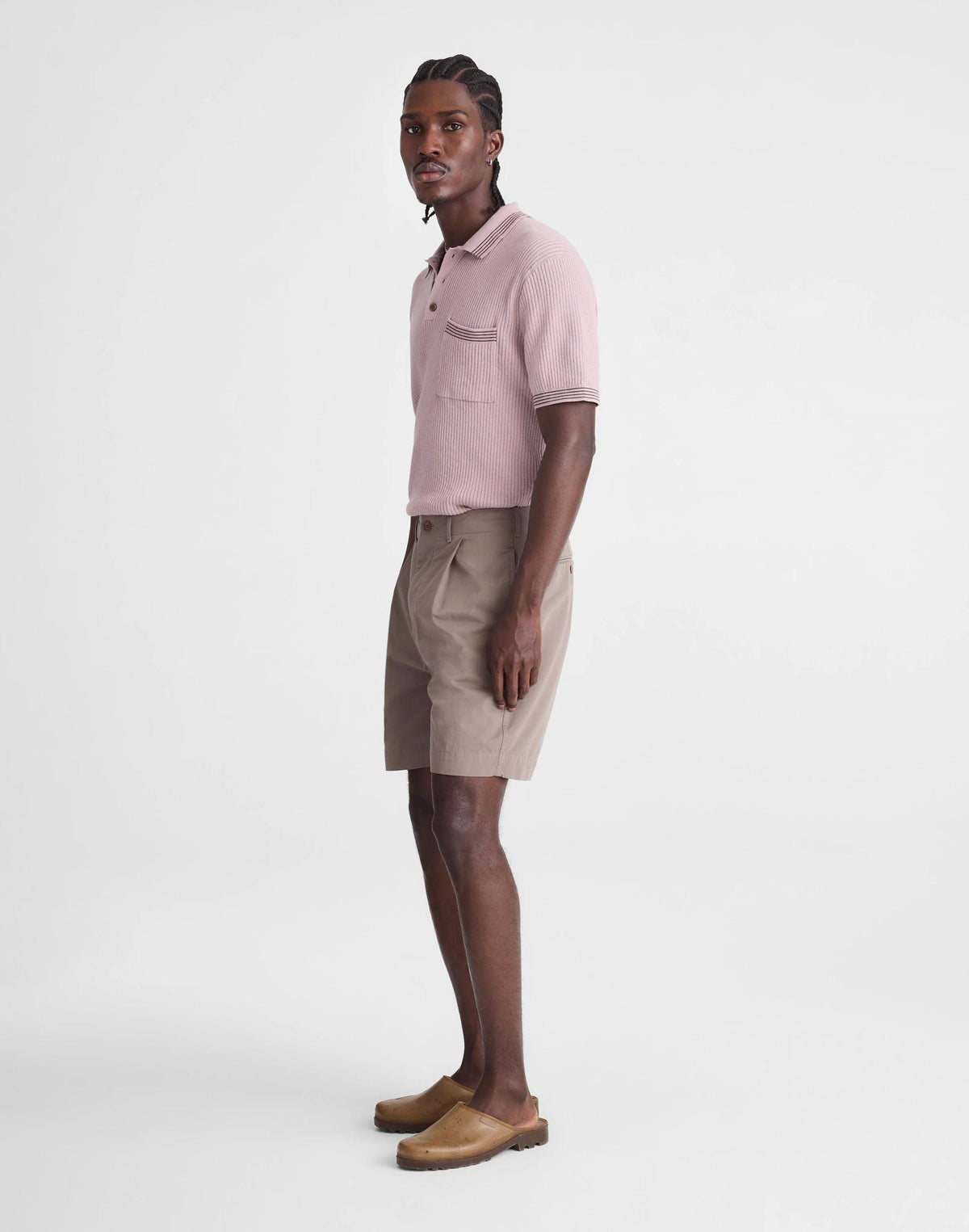 Madewell Pleated Chino Shorts in Uniform Twill Dark Driftwood