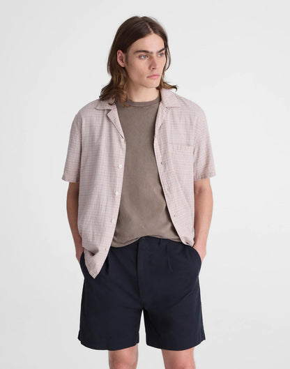 Madewell Pleated Chino Shorts in Uniform Twill Navy