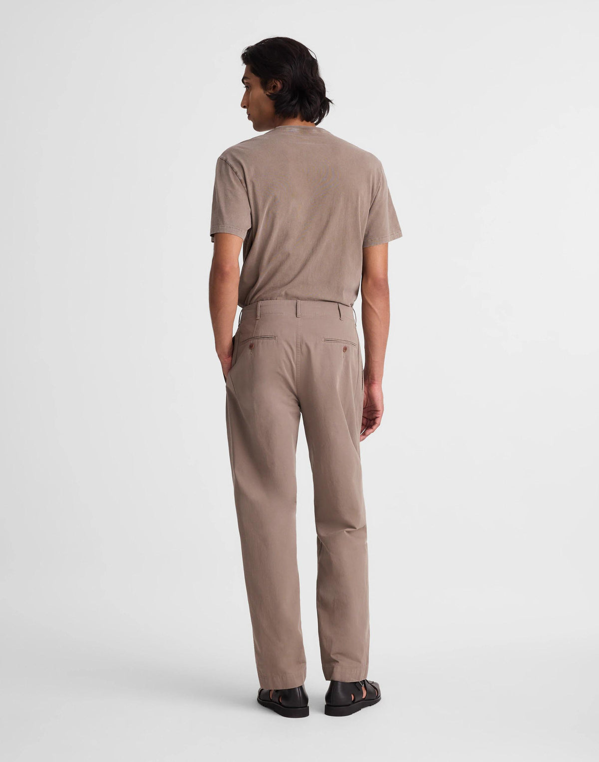 Madewell Pleated Chino Pants in Uniform Twill Dark Driftwood