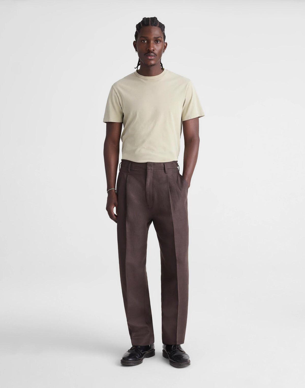 Madewell Double-Pleated Trousers in Linen-Cotton Blend Dark Brown