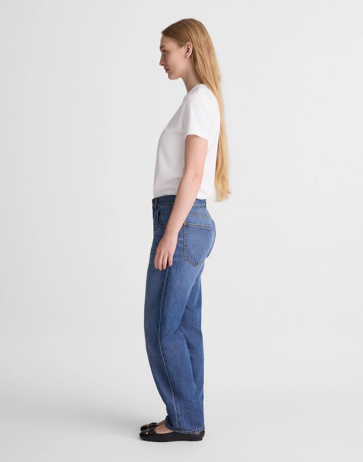 Madewell The Dean Easy Straight Jean in Airy Denim Birkdale Wash