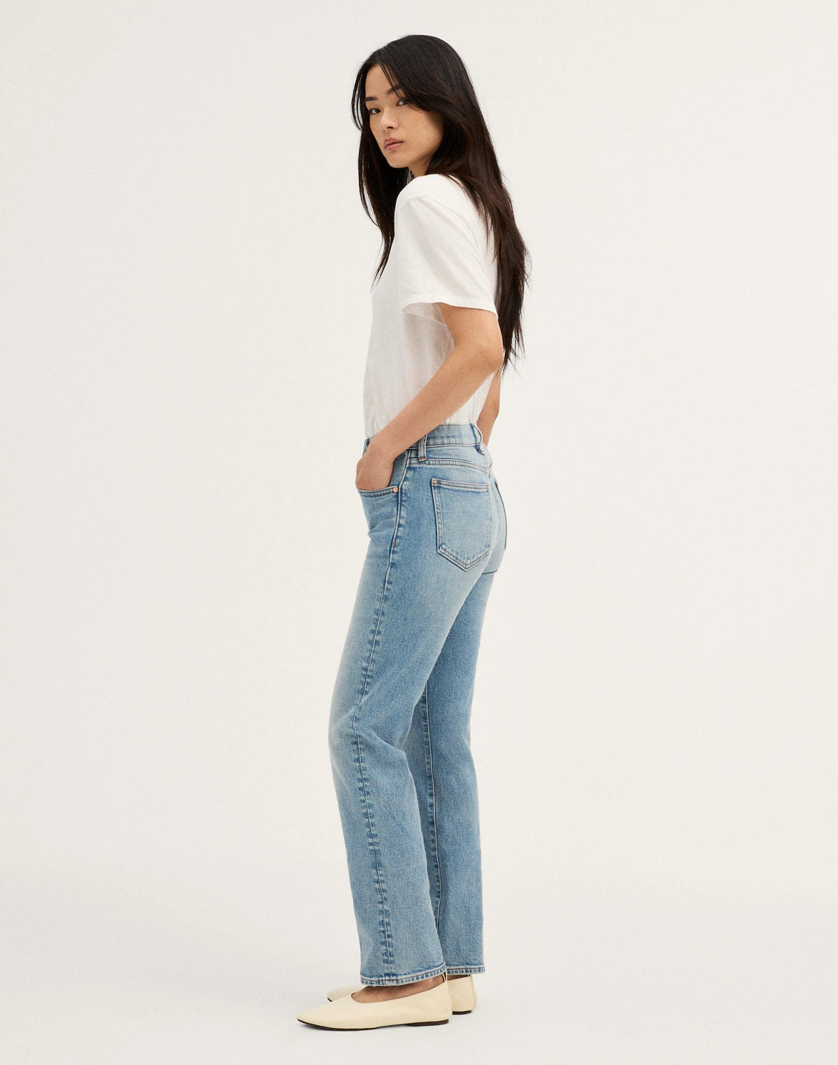 Madewell The Short Jules Slim-Straight Jean Raebrook Wash