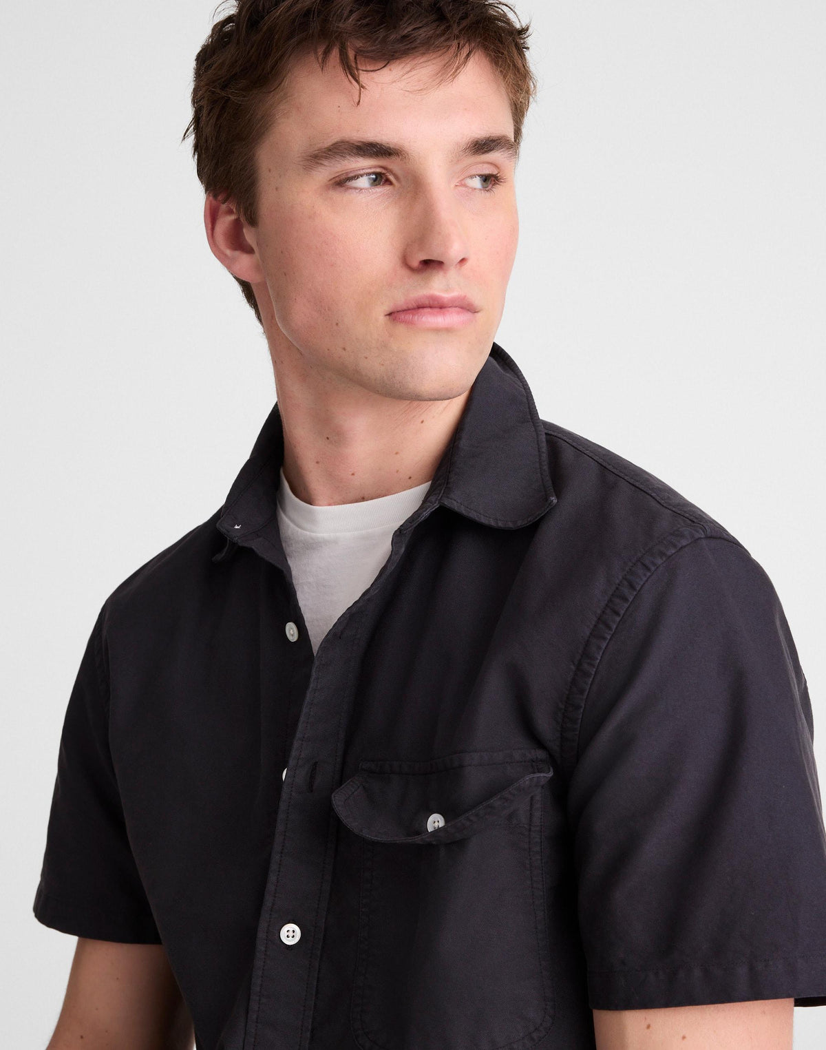 Madewell Short-Sleeve Single-Pocket Shirt in Allday Oxford Licorice