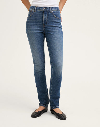 Madewell The Pencil Jean in Super Stretch Denim Concho Wash